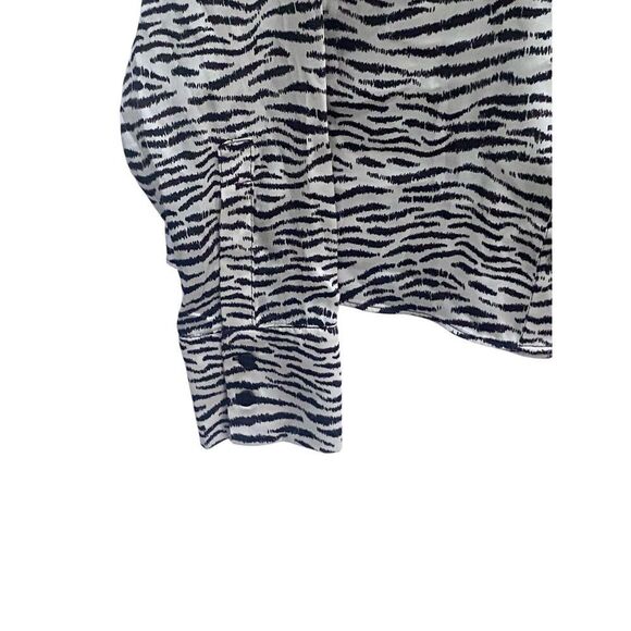 ZARA Zebra Print Cropped Button Down Shirt Blouse Sz Sm Long Sleeve Animal Print - Picture 3 of 5